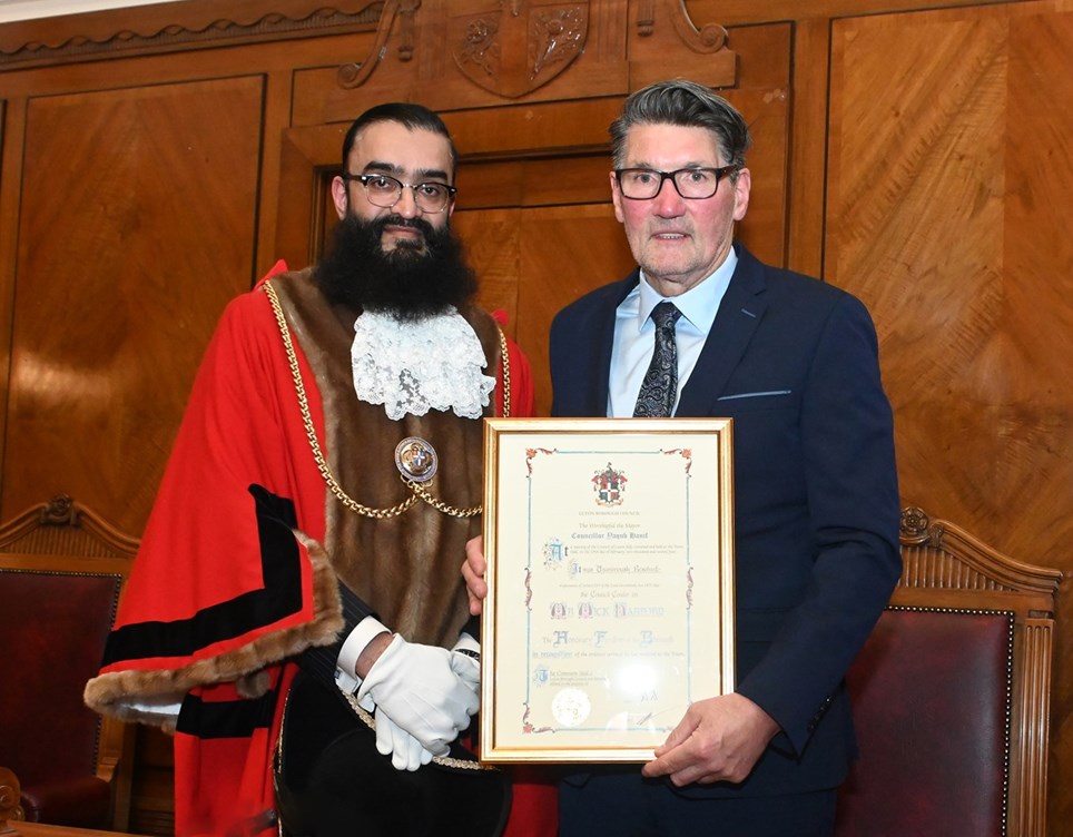 Mick Harford given the freedom of Luton