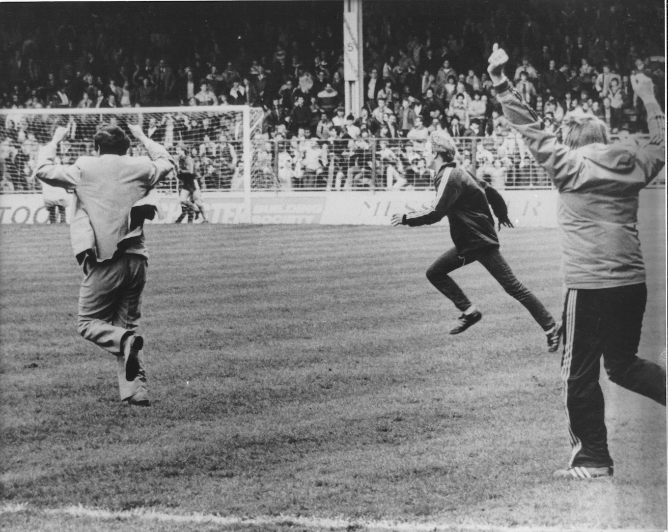 David Pleat famously runs onto the Maine Road pitch after Raddy Antic's late goal keeps the Hatters in the old First Division