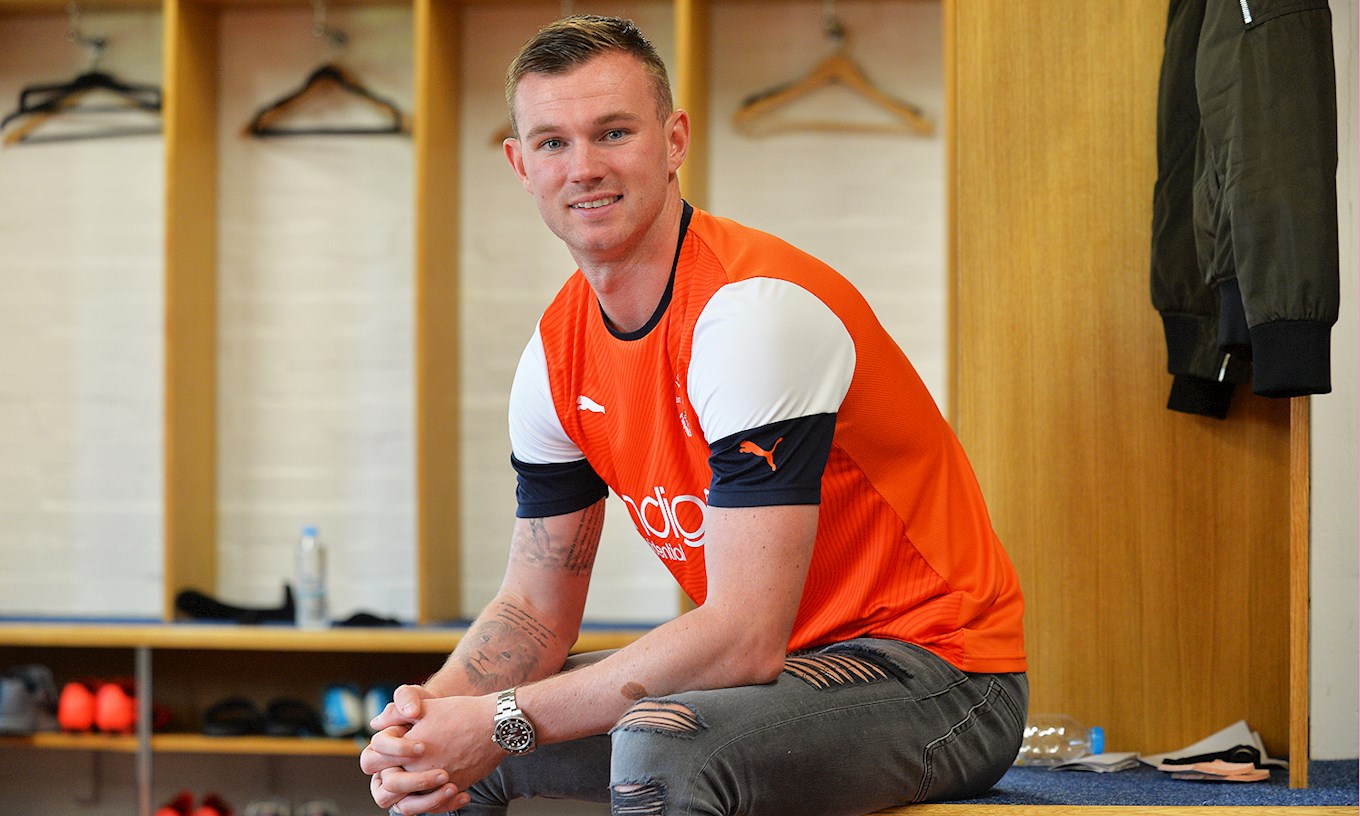 Tunnicliffe takes in his new surroundings in the players' dressing room at The Brache